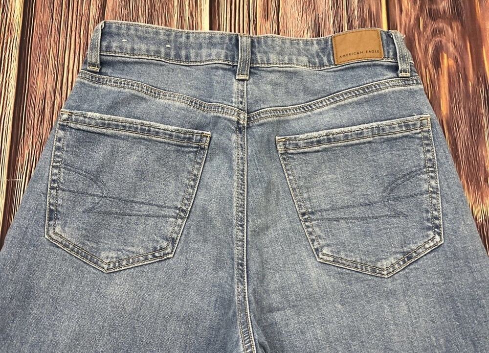 American Eagle Super High Rise Baggy Wide Leg Jeans Women's Size 2 Short